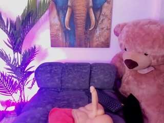 kaity-layne live cam profile