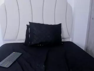 Kaity Layne's Live Sex Cam Show