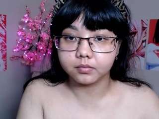 moertomlly Live Webcam on CamSoda