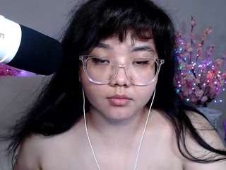 Molly live webcam show