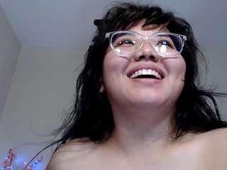 le modèle moertomlly est en webcam porno dans un show sur le site camsoda, il possède les tags suivants: anal,orgasm,lovense,anal toys,moaning,natural,no drinking,no smoking,pussy,horny,spank,squirter,strip,tease,thick,thong,toys,lingerie,lush,hairy pussy