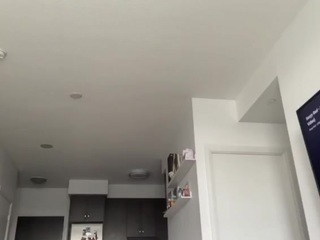 이 모델은 현재 라이브 중입니다. misskellyy