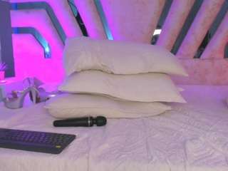 madissonabondax Live Webcam on CamSoda