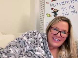 milf-goddess webcam model