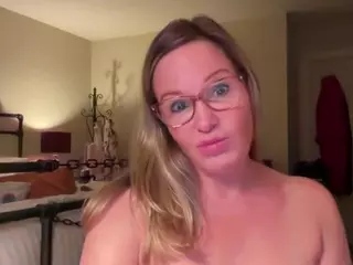 MIlf-Goddess's Live Sex Cam Show