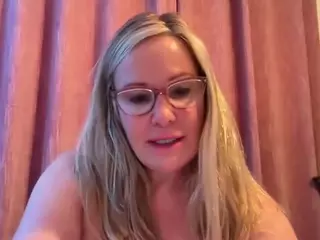 MIlf-Goddess's Live Sex Cam Show