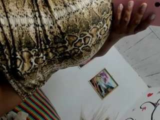 clodymalla22 live webcam show