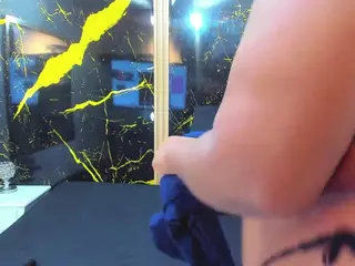 HannyMansonh's Live Sex Cam Show
