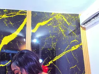 HannyMansonh's Live Sex Cam Show