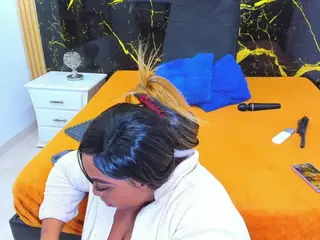 HannyMansonh's Live Sex Cam Show