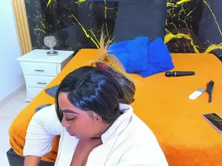 HannyMansonh's Live Sex Cam Show