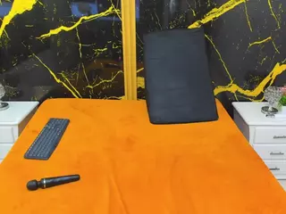 HannyMansonh's Live Sex Cam Show