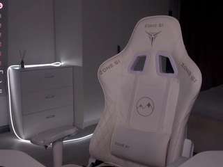 le modèle evelina-fox est en webcam porno dans un show sur le site camsoda, il possède les tags suivants: anal,living room,tease,strip,stockings,solo,pussy,pov,no smoking,no drinking,ass,natural,green eyes,flashing,feet,dildo,cum,control,brown hair,blowjob