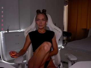 evelina-fox