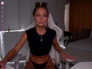 evelina-fox