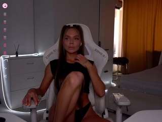 evelina-fox's live room