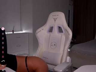 evelina-fox