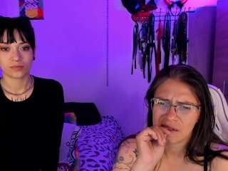 DUNGEONGIRLS1