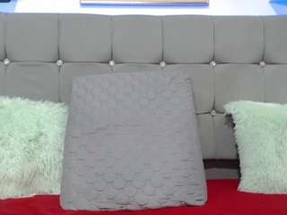 soll-red Sex Cam Show