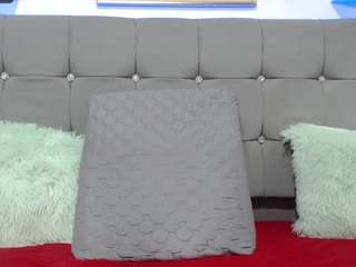 soll-red Sex Cam Show
