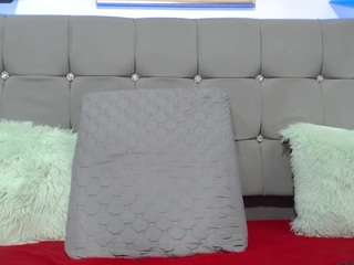 soll-red Sex Cam Show