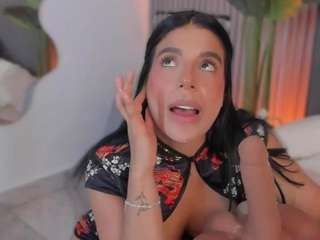 emelie-89 Live Webcam on CamSoda