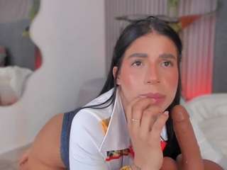 emelie-89 live webcam show