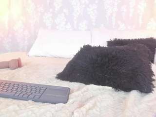  leigh-angels1 chat room