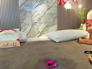 martina-mayers's CamSoda show and profile