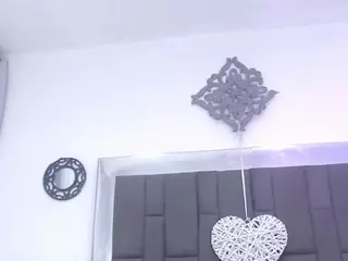 SweetEbonny1's Live Sex Cam Show
