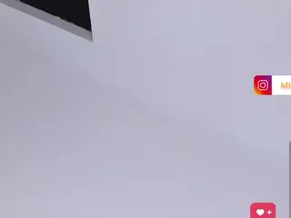Mikuru28's Live Sex Cam Show