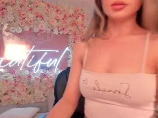 EmilyMartins's Live Sex Cam Show