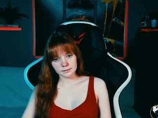 CamSoda's sweet Harleyquinse is broadcasting now getting passionate and peaking harleyquinse from CamSoda