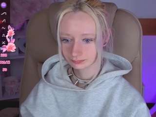 katiakim's CamSoda show and profile