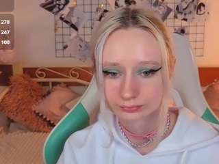 katiakim's CamSoda show and profile