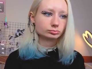 katiakim, female webcam model,  years old, on live webcam