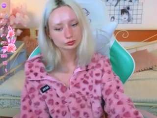 katiakim's CamSoda show and profile