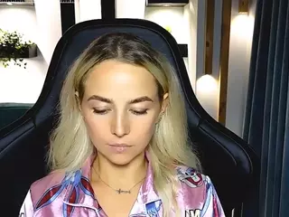 MiraMermayd's Live Sex Cam Show