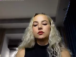 MiraMermayd's Live Sex Cam Show