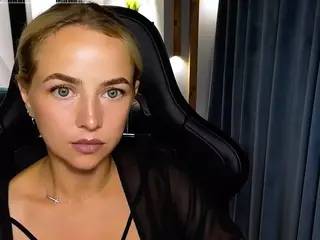 MiraMermayd's Live Sex Cam Show