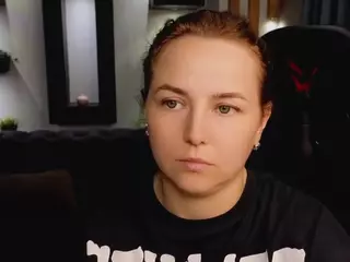 MiraMermayd's Live Sex Cam Show