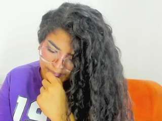 mohannah1 Live Webcam on CamSoda