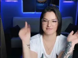 UlliaNelino's Live Sex Cam Show