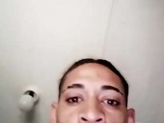 vontravis9's CamSoda show and profile