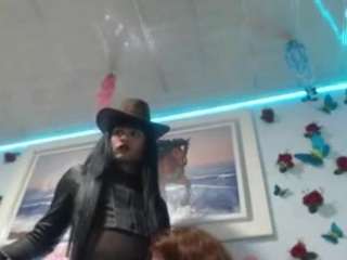 hotsexybigcum's CamSoda show and profile