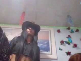 hotsexybigcum webcam