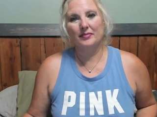 lisalovexxx webcam