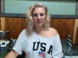 lisalovexxx Live Webcam on CamSoda