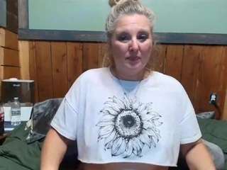lisalovexxx webcam