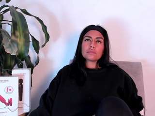 1m-amber live webcam show